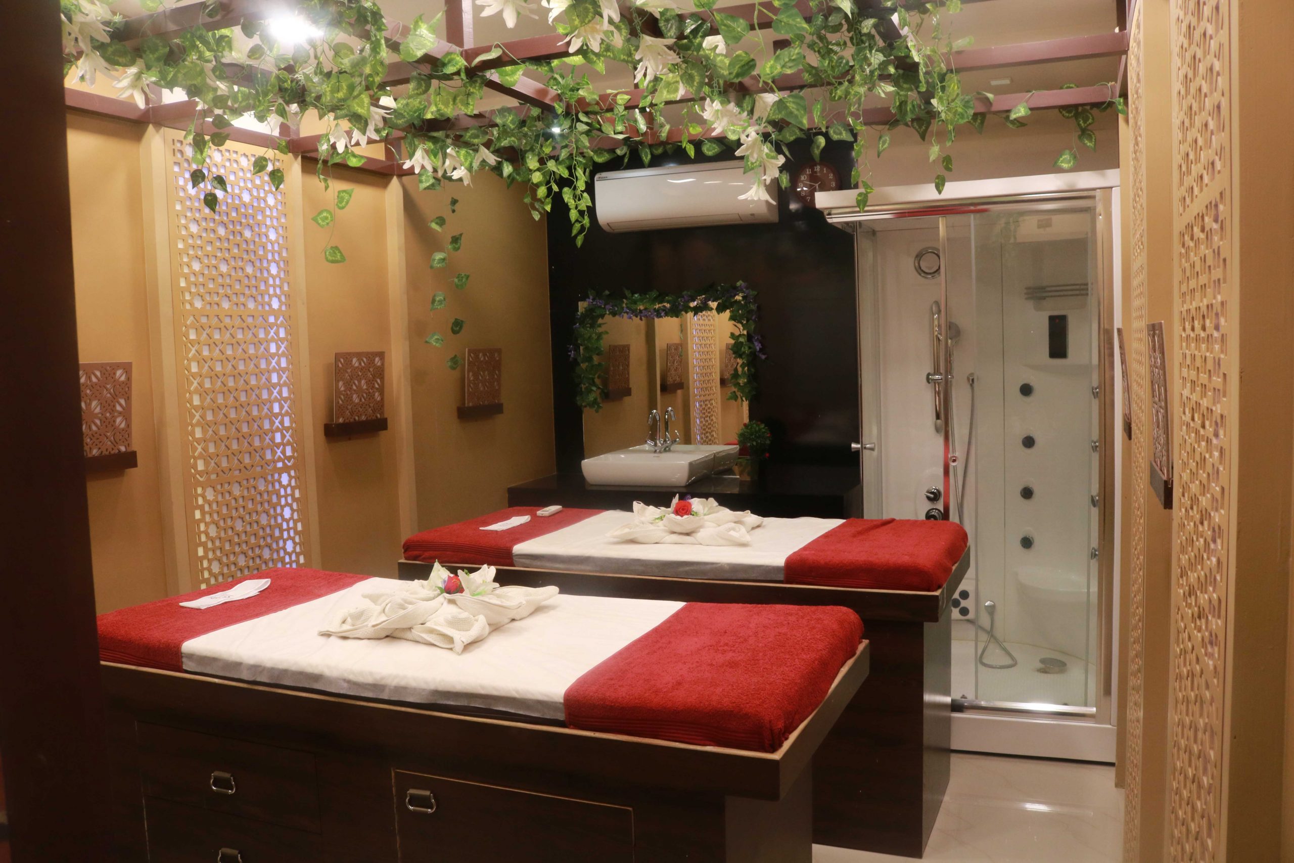 Best Salon In Varanasi